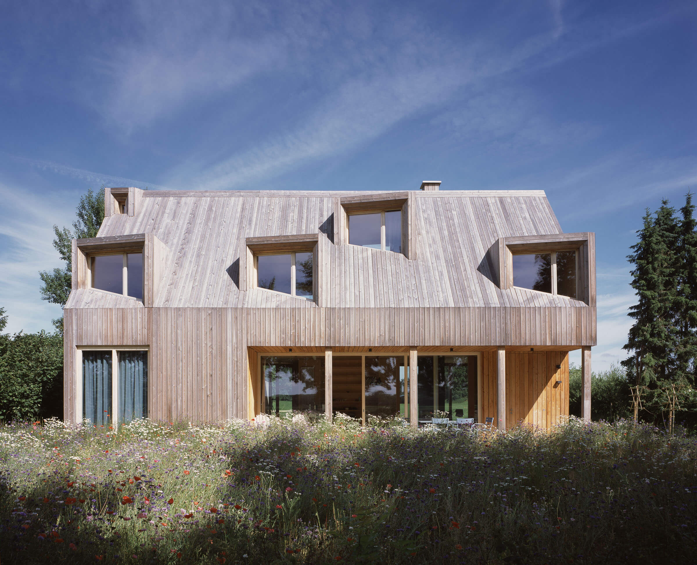 Ausbau eines Holzhauses am Ufer der Schlei